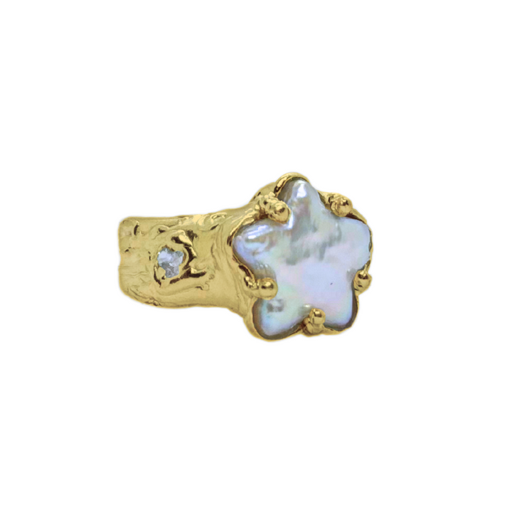 Mermaid Queen Ring | 9 Karat Gold | Made to Order - Sunny on a Cloud