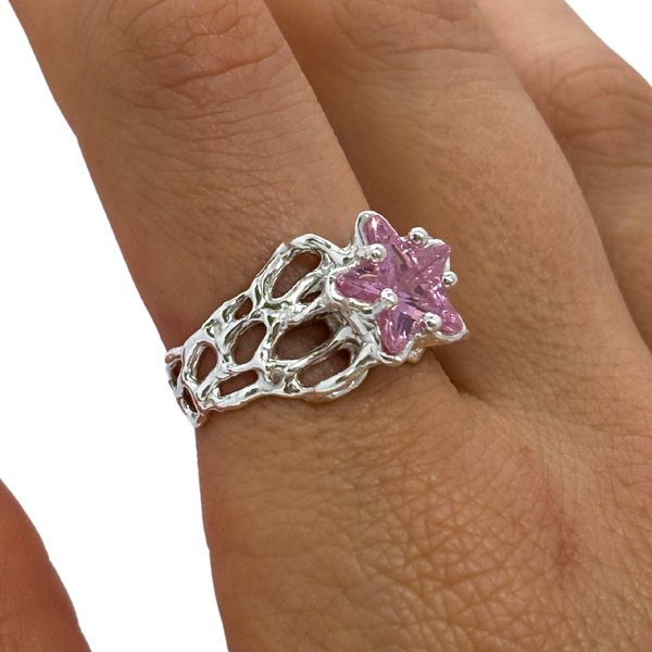 Aranea Ring | Pink Star